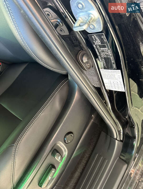 Позашляховик / Кросовер Toyota Land Cruiser Prado 2019 в Черкасах фото 17 Позашляховик / Кросовер Toyota Land Cruiser Prado 2019 в Черкасах