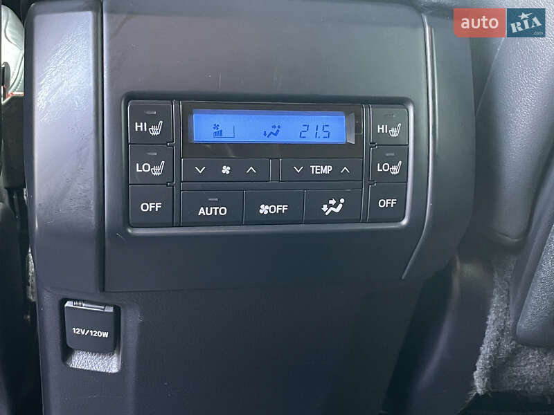 Позашляховик / Кросовер Toyota Land Cruiser Prado 2017 в Миколаєві