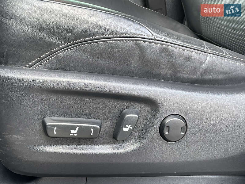 Позашляховик / Кросовер Toyota Land Cruiser Prado 2017 в Миколаєві