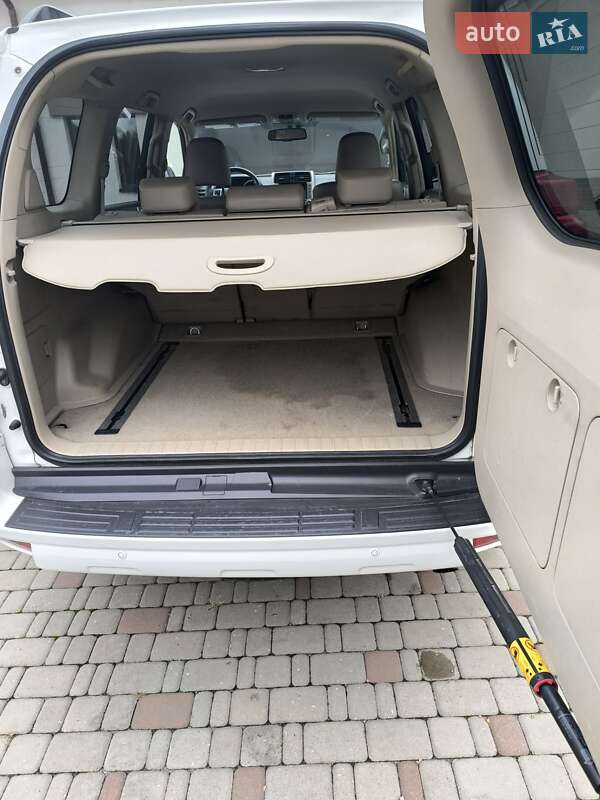 Внедорожник / Кроссовер Toyota Land Cruiser Prado 2010 в Киеве