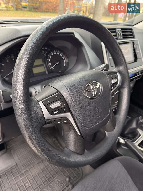 Внедорожник / Кроссовер Toyota Land Cruiser Prado 2019 в Киеве
