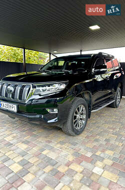 Позашляховик / Кросовер Toyota Land Cruiser Prado 2018 в Києві