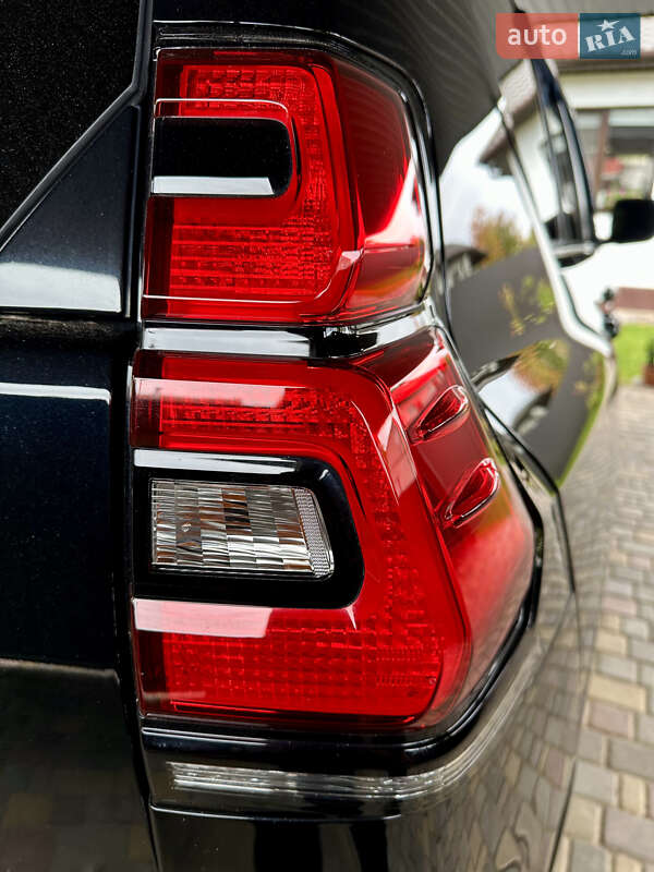 Позашляховик / Кросовер Toyota Land Cruiser Prado 2018 в Києві