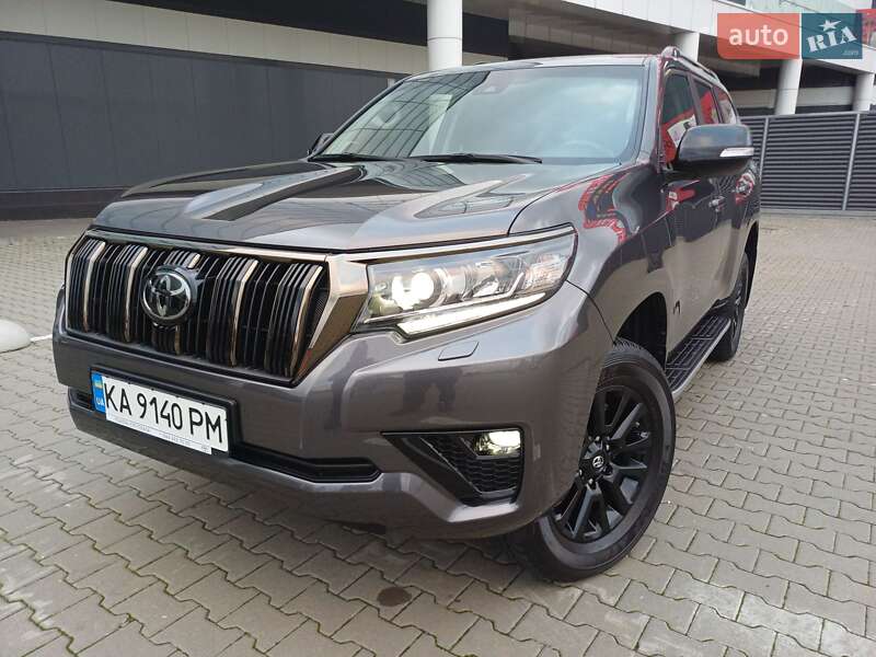 Toyota Land Cruiser Prado 2022
