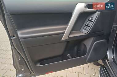 Внедорожник / Кроссовер Toyota Land Cruiser Prado 2022 в 