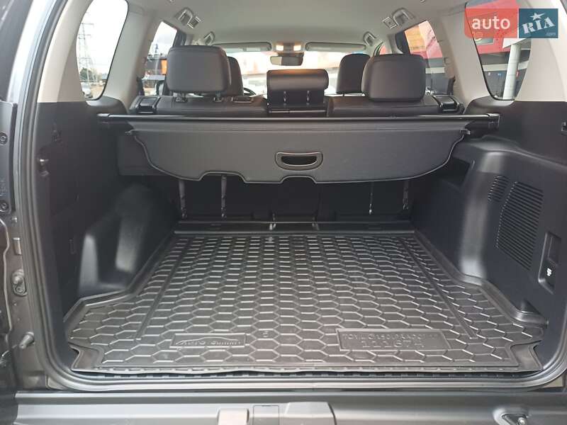 Позашляховик / Кросовер Toyota Land Cruiser Prado 2022 в Києві