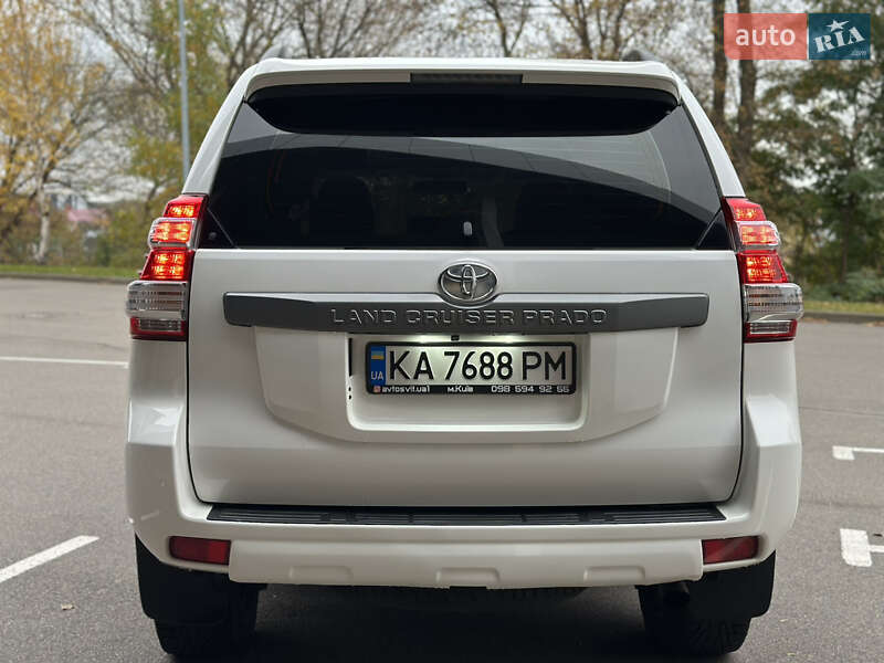 Позашляховик / Кросовер Toyota Land Cruiser Prado 2013 в Києві фото 13 Позашляховик / Кросовер Toyota Land Cruiser Prado 2013 в Києві