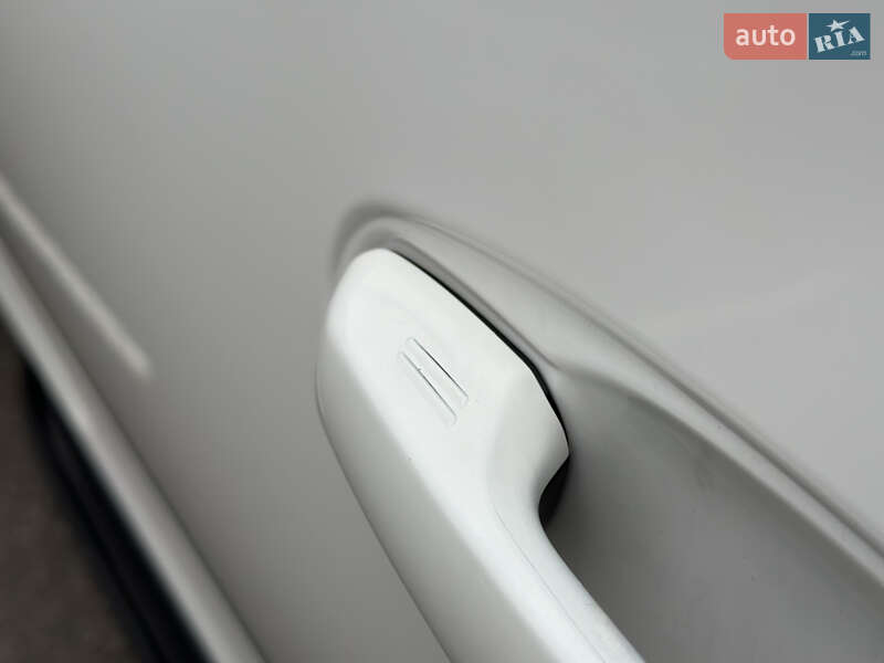 Позашляховик / Кросовер Toyota Land Cruiser Prado 2013 в Києві фото 20 Позашляховик / Кросовер Toyota Land Cruiser Prado 2013 в Києві