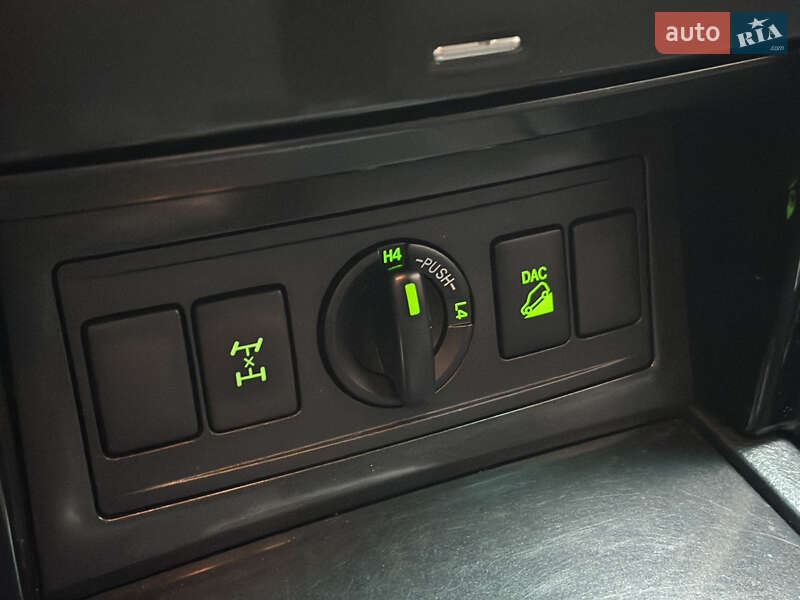 Позашляховик / Кросовер Toyota Land Cruiser Prado 2013 в Києві фото 32 Позашляховик / Кросовер Toyota Land Cruiser Prado 2013 в Києві