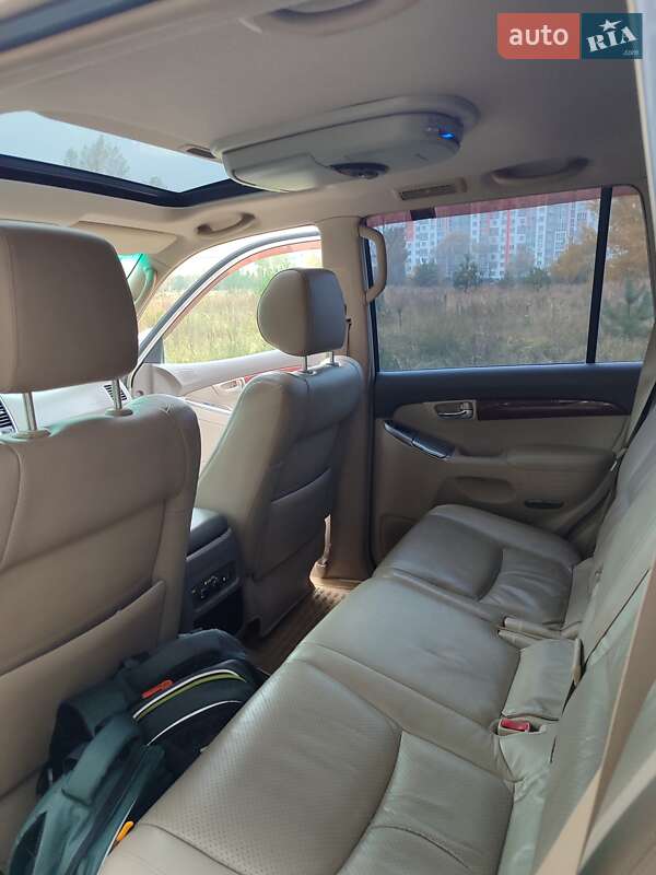 Внедорожник / Кроссовер Toyota Land Cruiser Prado 2008 в Обухове