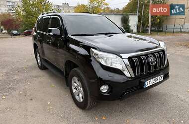 Позашляховик / Кросовер Toyota Land Cruiser Prado 2016 в Харкові