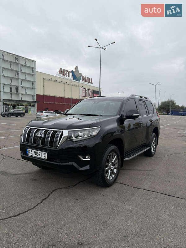 Внедорожник / Кроссовер Toyota Land Cruiser Prado 2019 в Киеве фото 4 Внедорожник / Кроссовер Toyota Land Cruiser Prado 2019 в Киеве