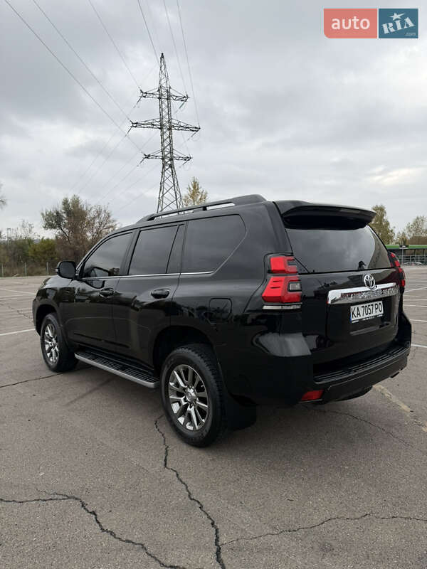 Внедорожник / Кроссовер Toyota Land Cruiser Prado 2019 в Киеве фото 7 Внедорожник / Кроссовер Toyota Land Cruiser Prado 2019 в Киеве