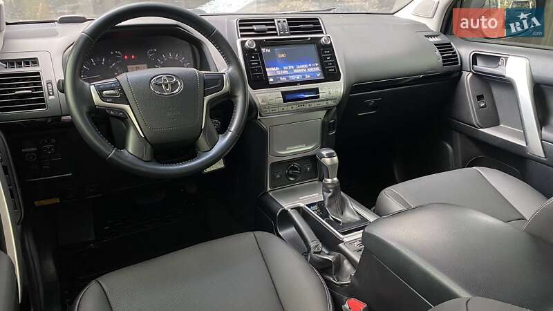 Позашляховик / Кросовер Toyota Land Cruiser Prado 2018 в Одесі