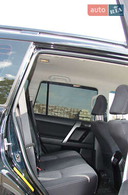 Позашляховик / Кросовер Toyota Land Cruiser Prado 2017 в  фото 19 Позашляховик / Кросовер Toyota Land Cruiser Prado 2017 в