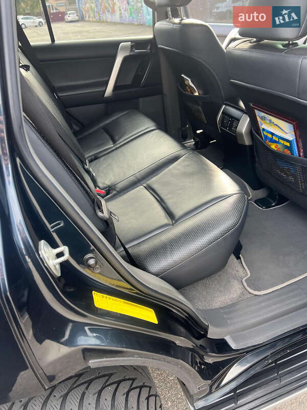 Позашляховик / Кросовер Toyota Land Cruiser Prado 2010 в Києві фото 5 Позашляховик / Кросовер Toyota Land Cruiser Prado 2010 в Києві