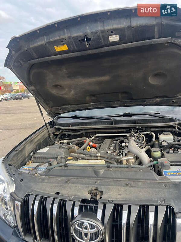 Позашляховик / Кросовер Toyota Land Cruiser Prado 2010 в Києві фото 14 Позашляховик / Кросовер Toyota Land Cruiser Prado 2010 в Києві