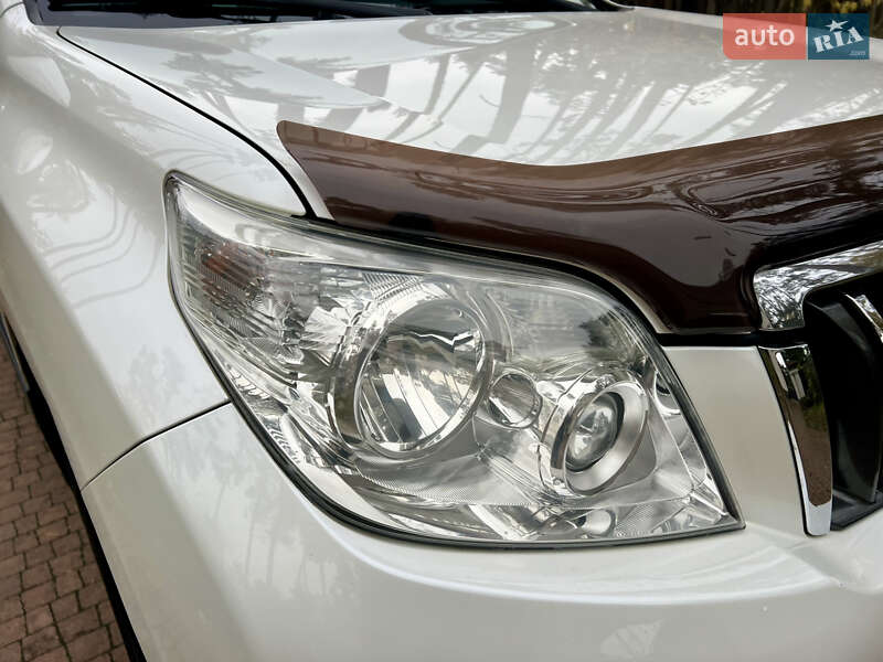 Внедорожник / Кроссовер Toyota Land Cruiser Prado 2010 в Киеве