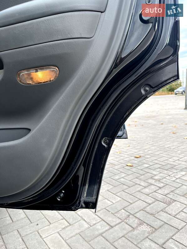 Позашляховик / Кросовер Toyota Land Cruiser Prado 2005 в Дніпрі