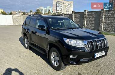Внедорожник / Кроссовер Toyota Land Cruiser Prado 2019 в 