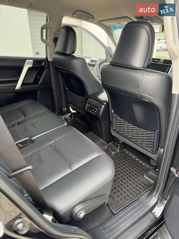 Внедорожник / Кроссовер Toyota Land Cruiser Prado 2021 в Киеве фото 22 Внедорожник / Кроссовер Toyota Land Cruiser Prado 2021 в Киеве