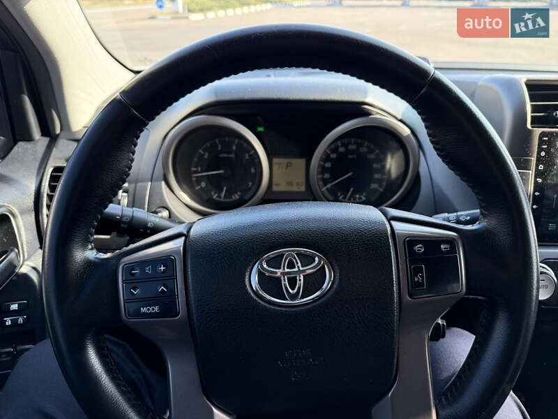 Внедорожник / Кроссовер Toyota Land Cruiser Prado 2010 в Харькове фото 14 Внедорожник / Кроссовер Toyota Land Cruiser Prado 2010 в Харькове