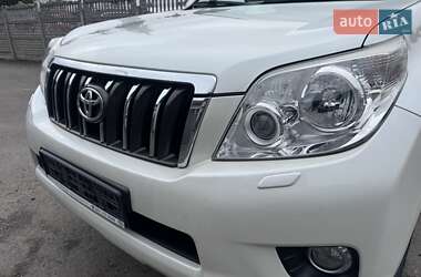 Внедорожник / Кроссовер Toyota Land Cruiser Prado 2012 в 