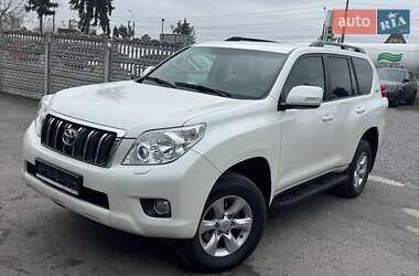 Внедорожник / Кроссовер Toyota Land Cruiser Prado 2012 в 