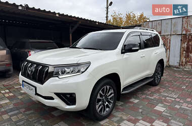 Внедорожник / Кроссовер Toyota Land Cruiser Prado 2022 в Запорожье