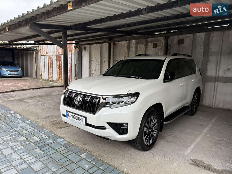 Позашляховик / Кросовер Toyota Land Cruiser Prado 2022 в Запоріжжі