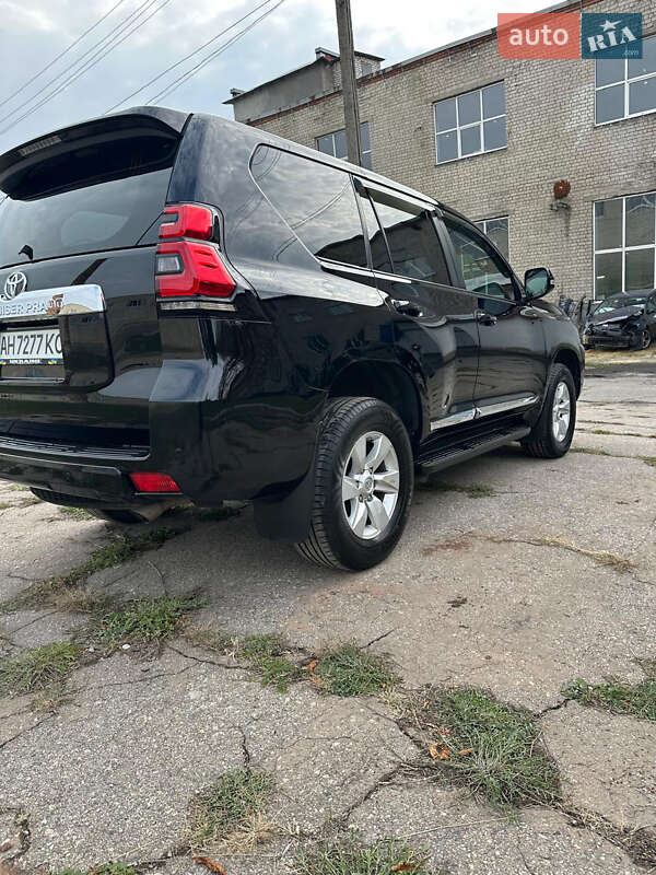 Внедорожник / Кроссовер Toyota Land Cruiser Prado 2018 в Харькове