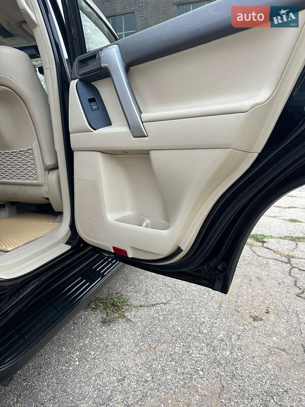 Внедорожник / Кроссовер Toyota Land Cruiser Prado 2018 в Харькове