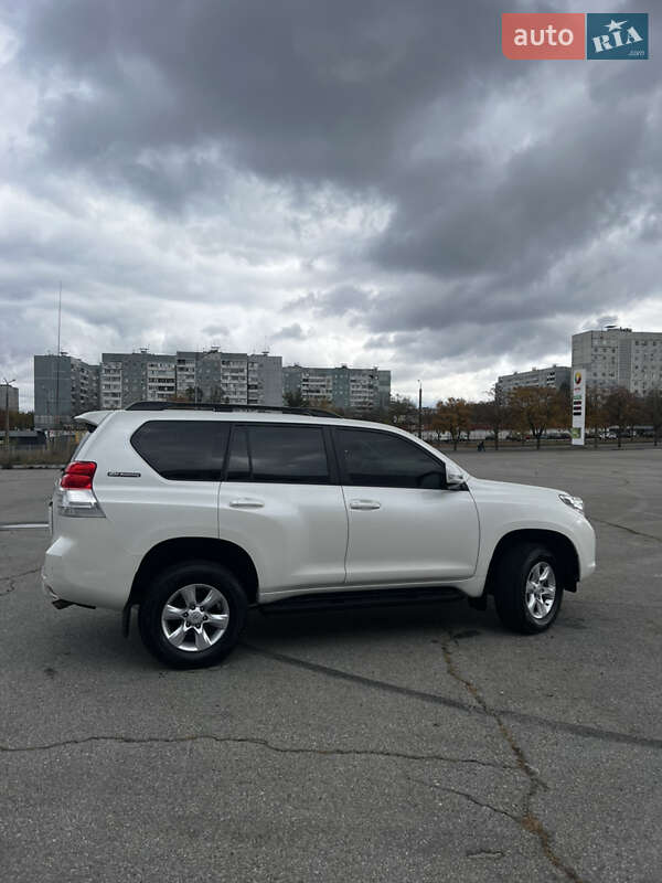 Внедорожник / Кроссовер Toyota Land Cruiser Prado 2012 в Запорожье фото 6 Внедорожник / Кроссовер Toyota Land Cruiser Prado 2012 в Запорожье