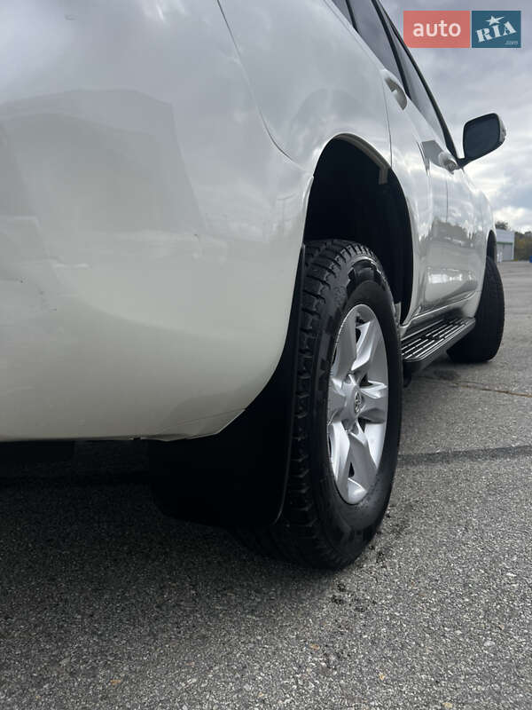 Внедорожник / Кроссовер Toyota Land Cruiser Prado 2012 в Запорожье фото 9 Внедорожник / Кроссовер Toyota Land Cruiser Prado 2012 в Запорожье