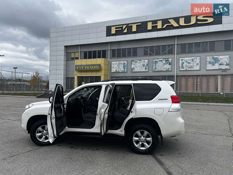 Внедорожник / Кроссовер Toyota Land Cruiser Prado 2012 в Запорожье фото 16 Внедорожник / Кроссовер Toyota Land Cruiser Prado 2012 в Запорожье