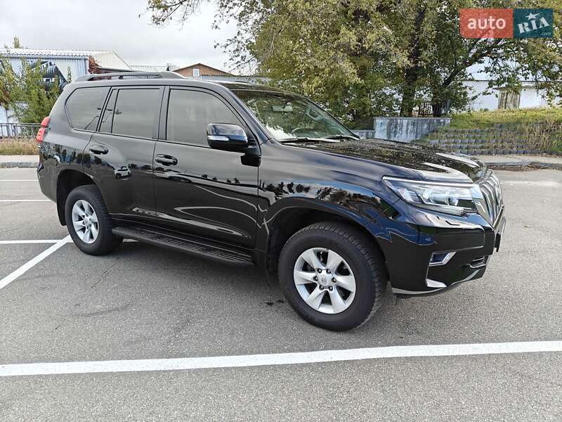 Внедорожник / Кроссовер Toyota Land Cruiser Prado 2019 в Киеве фото 37 Внедорожник / Кроссовер Toyota Land Cruiser Prado 2019 в Киеве