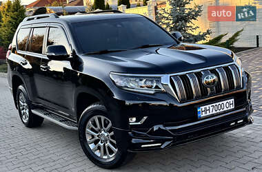 Внедорожник / Кроссовер Toyota Land Cruiser Prado 2020 в 
