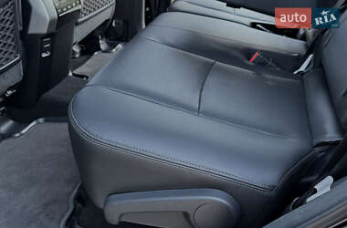 Внедорожник / Кроссовер Toyota Land Cruiser Prado 2020 в 