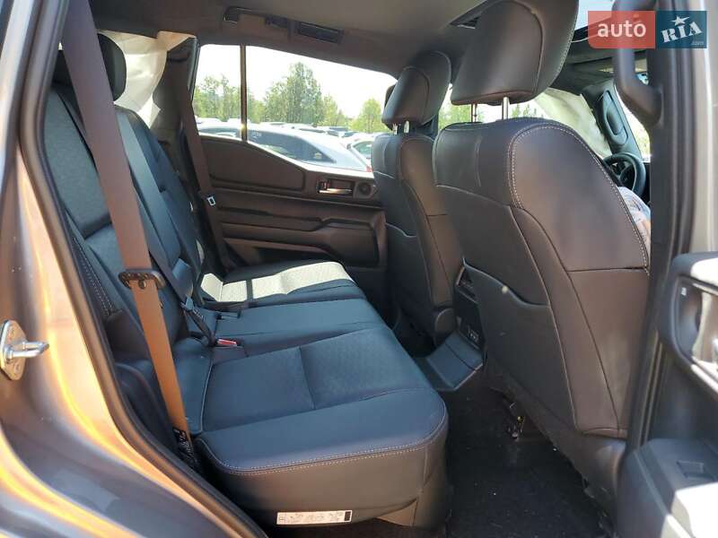 Позашляховик / Кросовер Toyota Land Cruiser Prado 2024 в Львові фото 11 Позашляховик / Кросовер Toyota Land Cruiser Prado 2024 в Львові