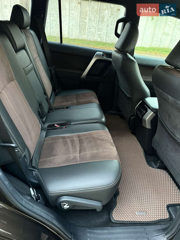 Позашляховик / Кросовер Toyota Land Cruiser Prado 2021 в Умані фото 6 Позашляховик / Кросовер Toyota Land Cruiser Prado 2021 в Умані