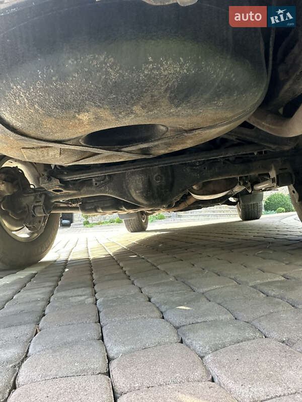 Внедорожник / Кроссовер Toyota Land Cruiser Prado 2012 в Черновцах