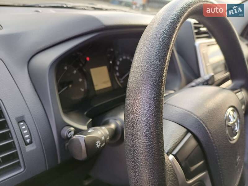 Внедорожник / Кроссовер Toyota Land Cruiser Prado 2019 в Ужгороде фото 17 Внедорожник / Кроссовер Toyota Land Cruiser Prado 2019 в Ужгороде