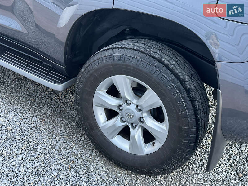 Внедорожник / Кроссовер Toyota Land Cruiser Prado 2013 в Кельменцах фото 16 Внедорожник / Кроссовер Toyota Land Cruiser Prado 2013 в Кельменцах