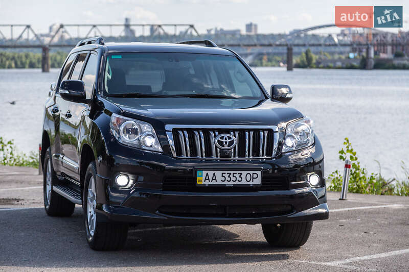 Внедорожник / Кроссовер Toyota Land Cruiser Prado 2011 в Киеве