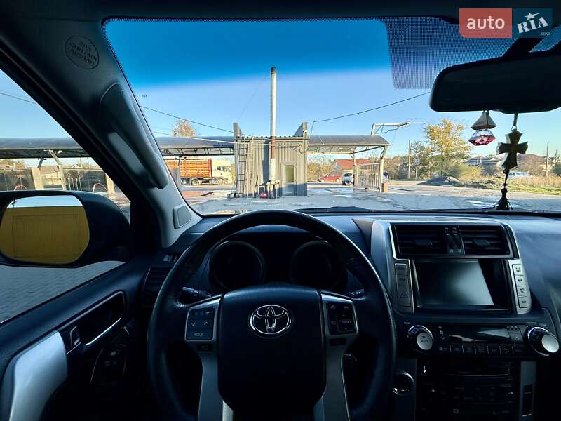 Внедорожник / Кроссовер Toyota Land Cruiser Prado 2012 в Львове фото 8 Внедорожник / Кроссовер Toyota Land Cruiser Prado 2012 в Львове