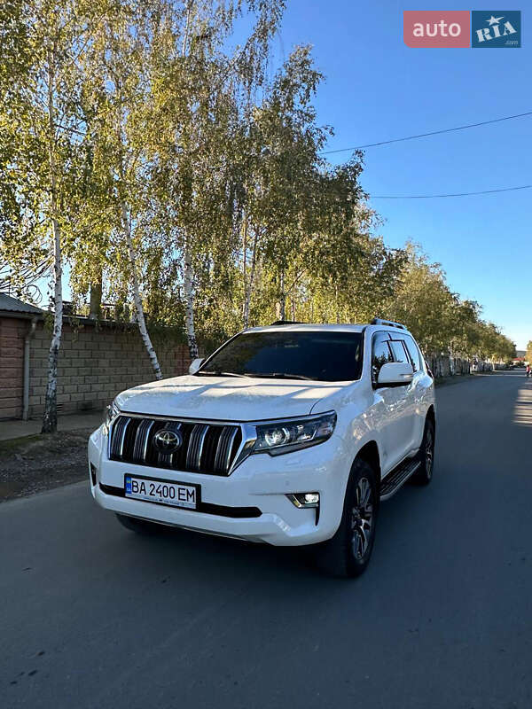 Toyota Land Cruiser Prado 2019