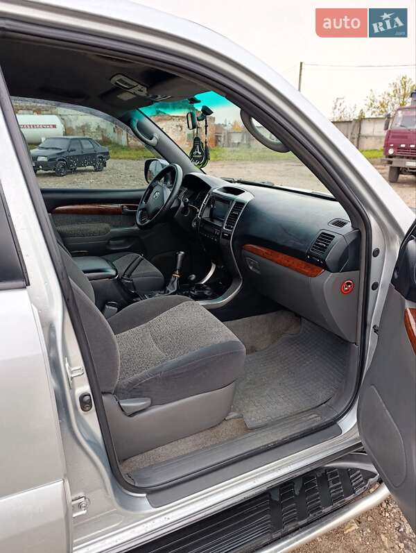 Внедорожник / Кроссовер Toyota Land Cruiser Prado 2005 в Глухове фото 10 Внедорожник / Кроссовер Toyota Land Cruiser Prado 2005 в Глухове