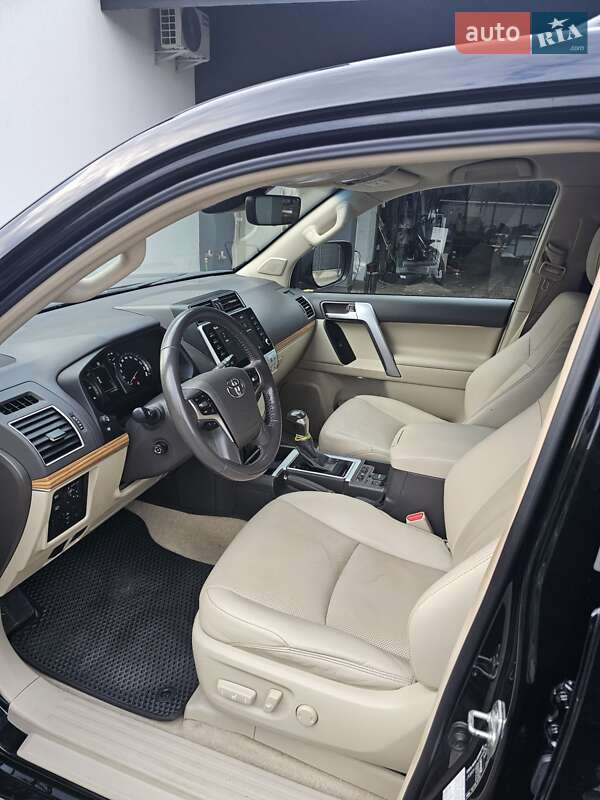 Внедорожник / Кроссовер Toyota Land Cruiser Prado 2021 в Прилуках
