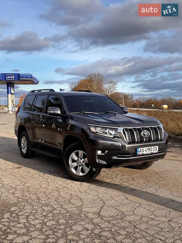 Toyota Land Cruiser Prado 2019
