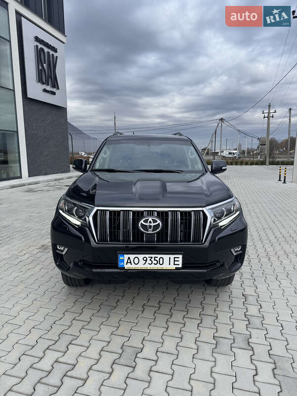 Внедорожник / Кроссовер Toyota Land Cruiser Prado 2019 в Хусте